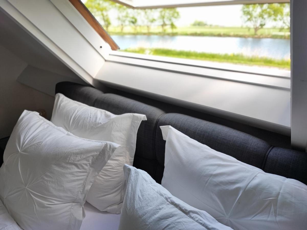 Guesthouse At The Amstel River With 2Br 2Ba And Garden Amstelveen Dış mekan fotoğraf